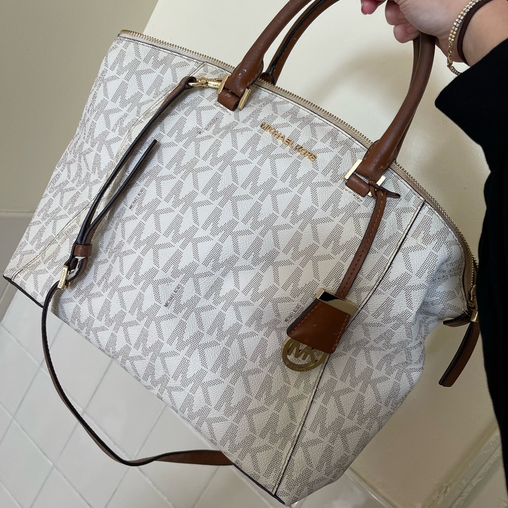 Michael Kors Logo Bag